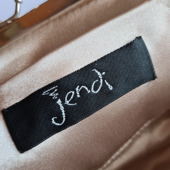 Jendi Silver Shimmer Button Beaded Bag Clutch - Picture 9 of 13